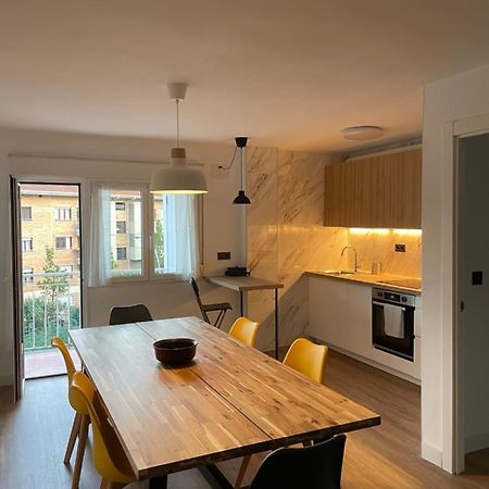 Cozy Apartment 6' From San Sebastian + Parking Usúrbil Kültér fotó