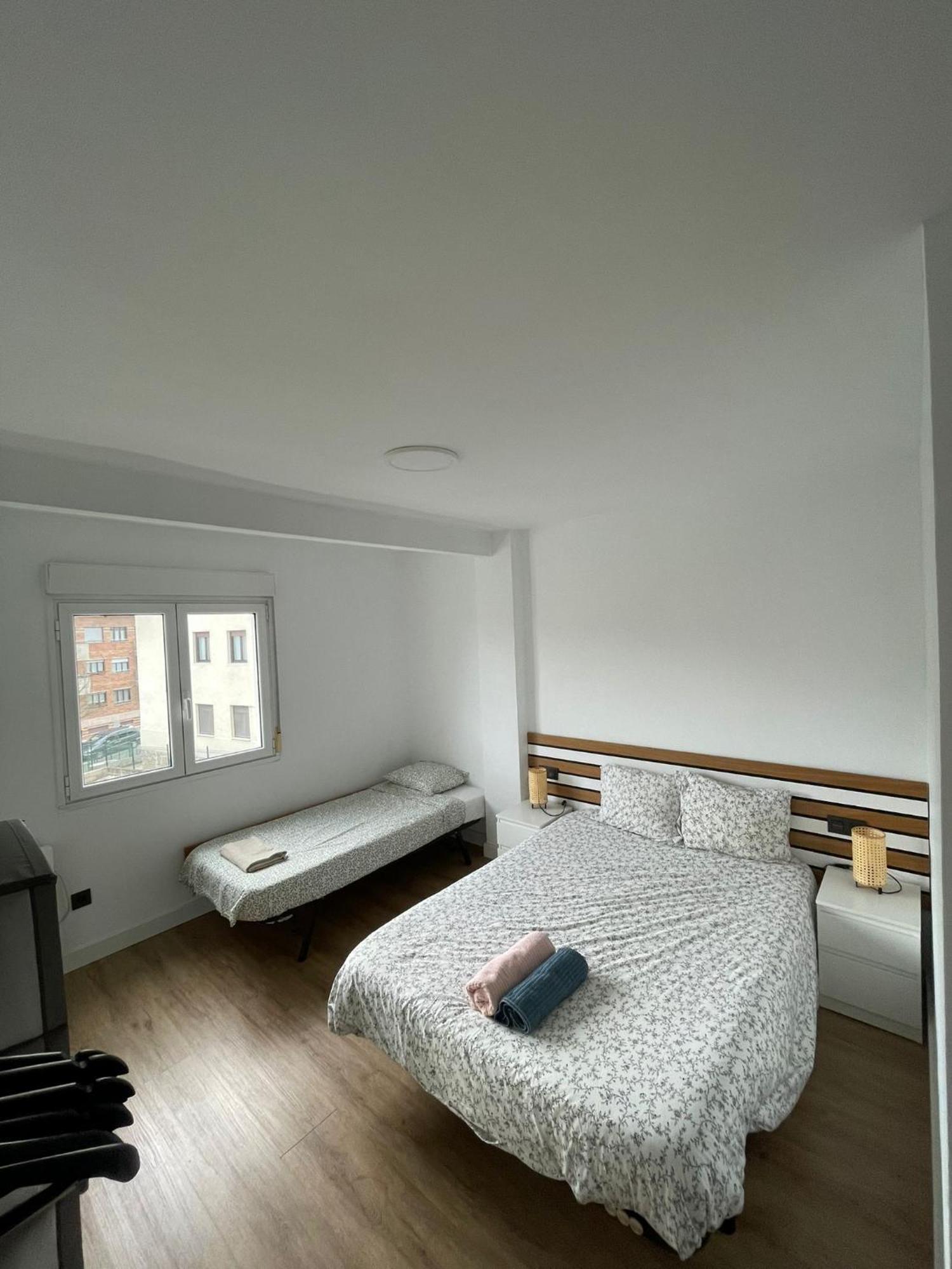 Cozy Apartment 6' From San Sebastian + Parking Usúrbil Kültér fotó