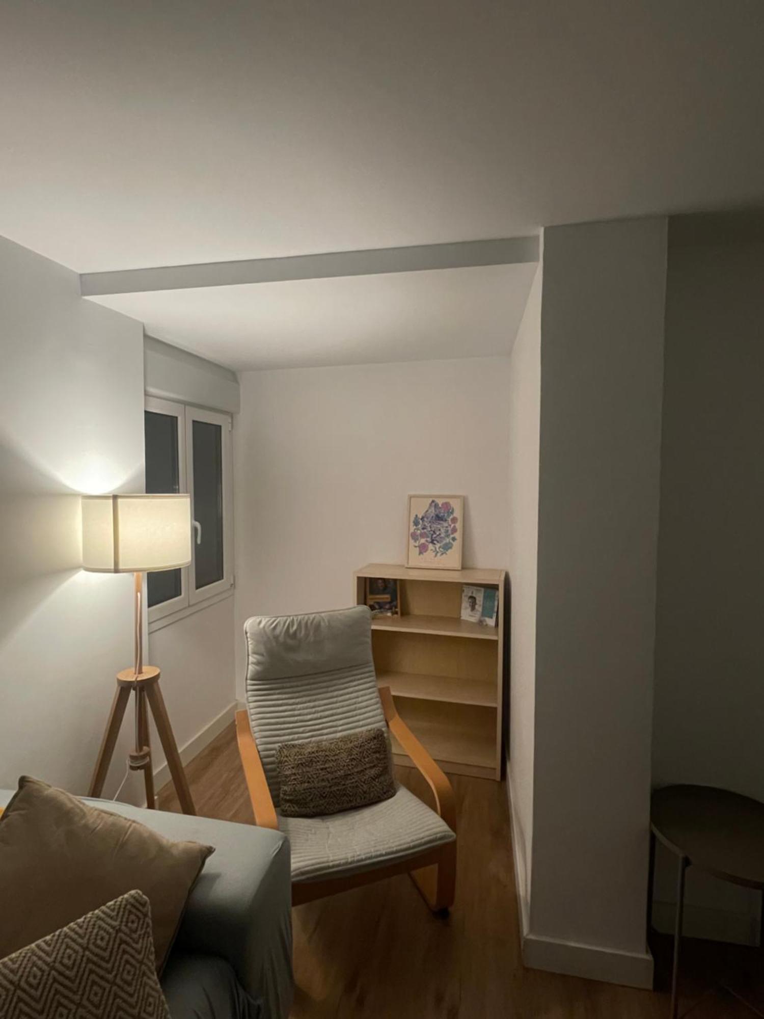 Cozy Apartment 6' From San Sebastian + Parking Usúrbil Kültér fotó